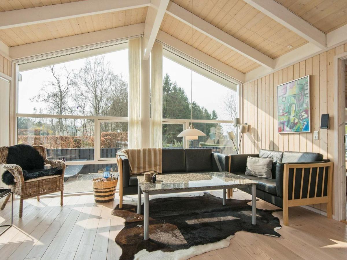 6 Person Holiday Home In Ebeltoft Exterior foto